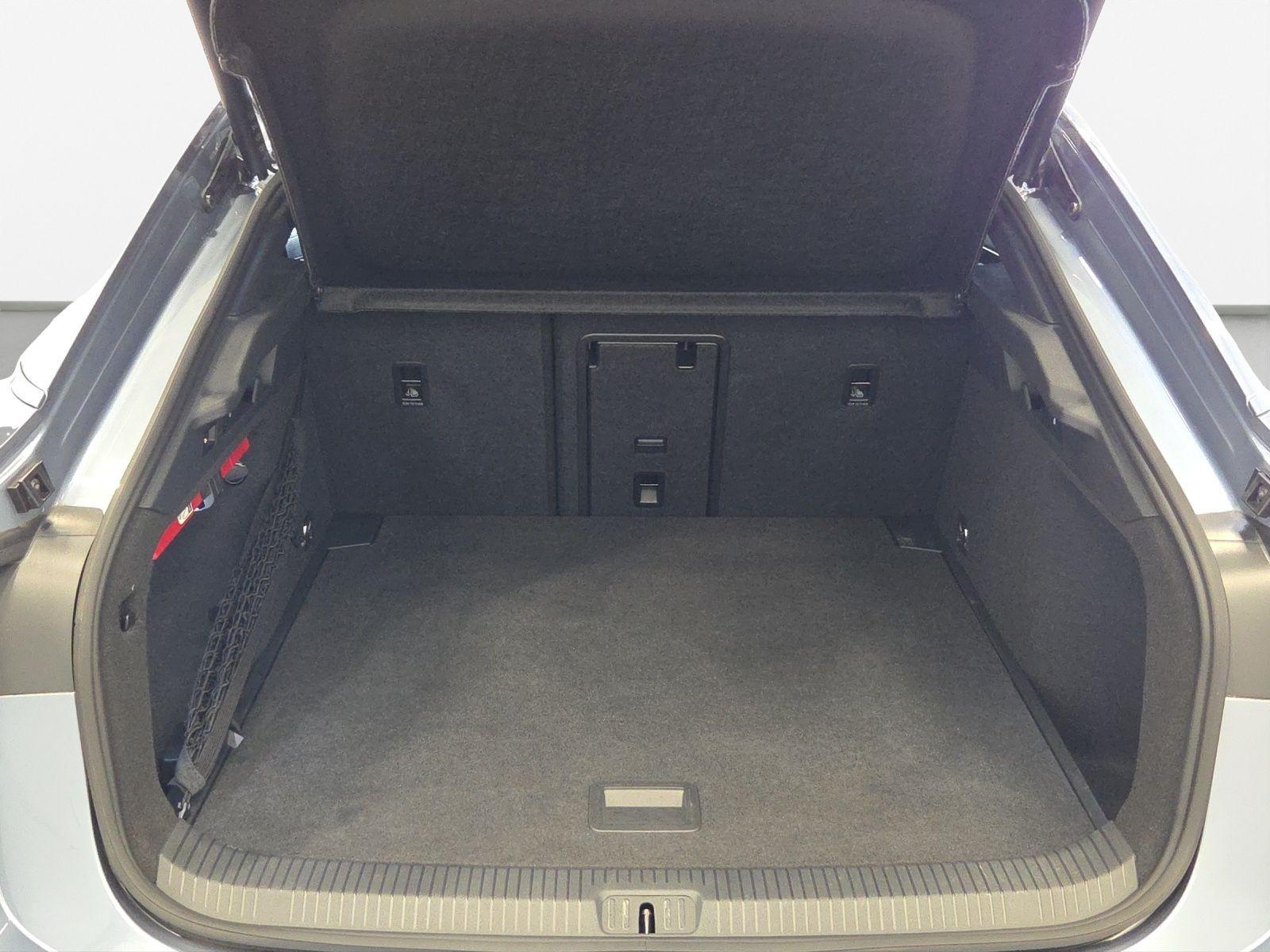 Volkswagen ID.7 Pro *Navi*Wärmep.*IQ-Light*IQ-Drive*AHK*Eas