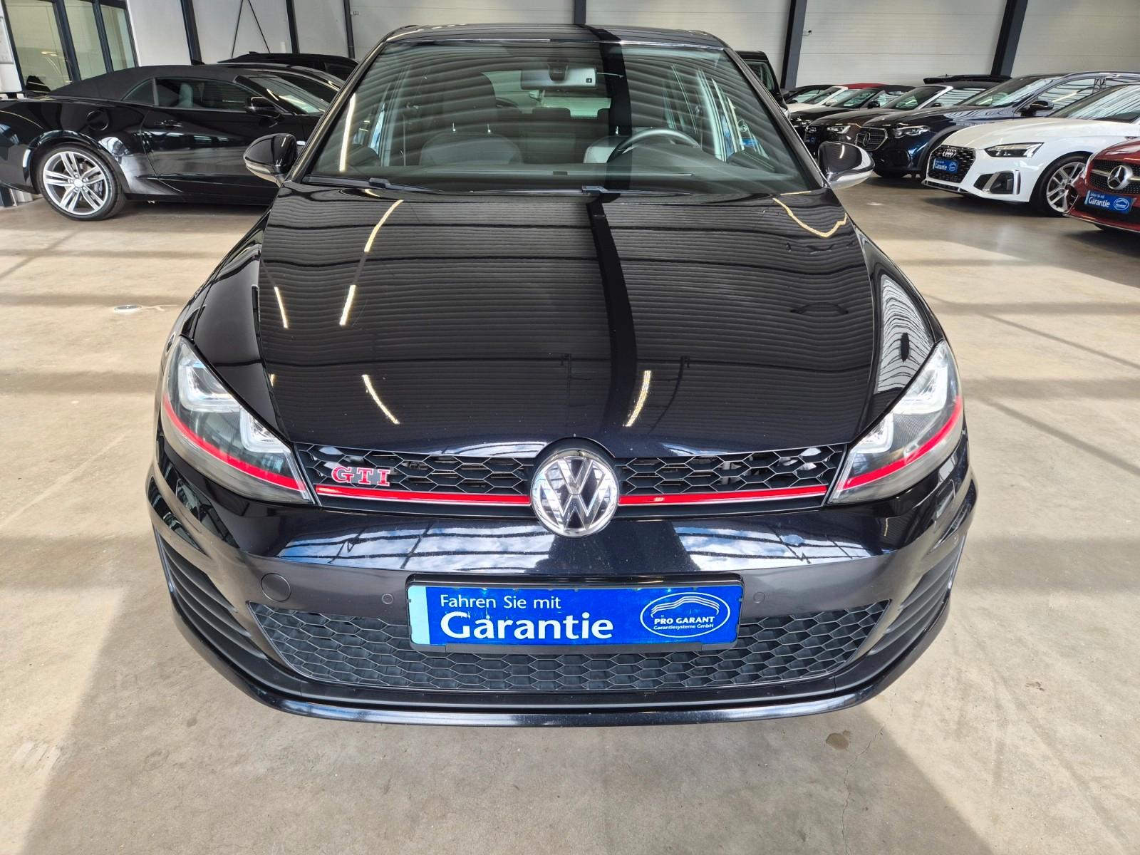 Volkswagen GOLF VII GTI PERFORMANCE NAVI SHZ PDC PANO XENON