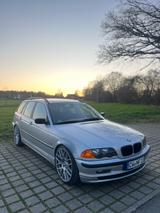 BMW E46 320i Touring 6-Zylinder - BMW 320 aus 2000: Kombi, 320i