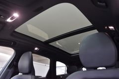 VOLVO XC60 D5 AWD~R Design~Leder~Business~I-safe~21"