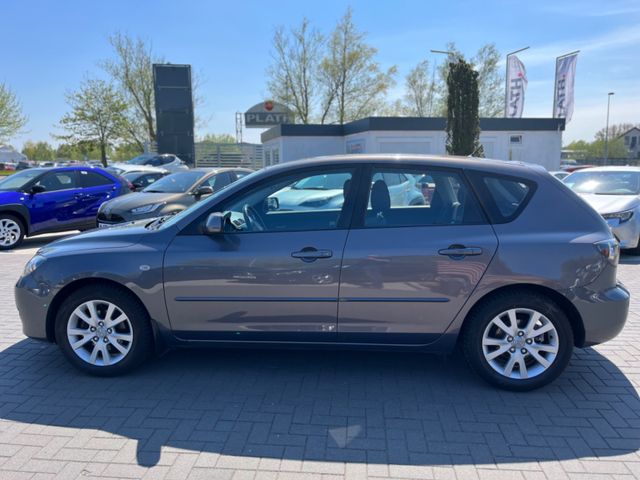 Mazda 3 Lim. 1.6 Grau Schaltgetriebe