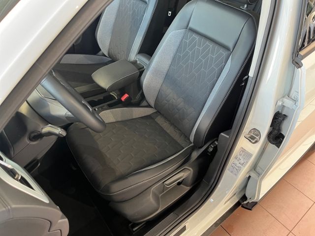 Fahrzeugabbildung Volkswagen T-ROC 1.0 TSI GOAL GJR LED-PLUS APP-CONNECT