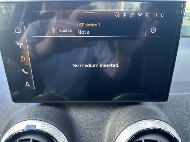 Q2 35 TFSI S line, MatrixLED, AHK, Alu, RFK
