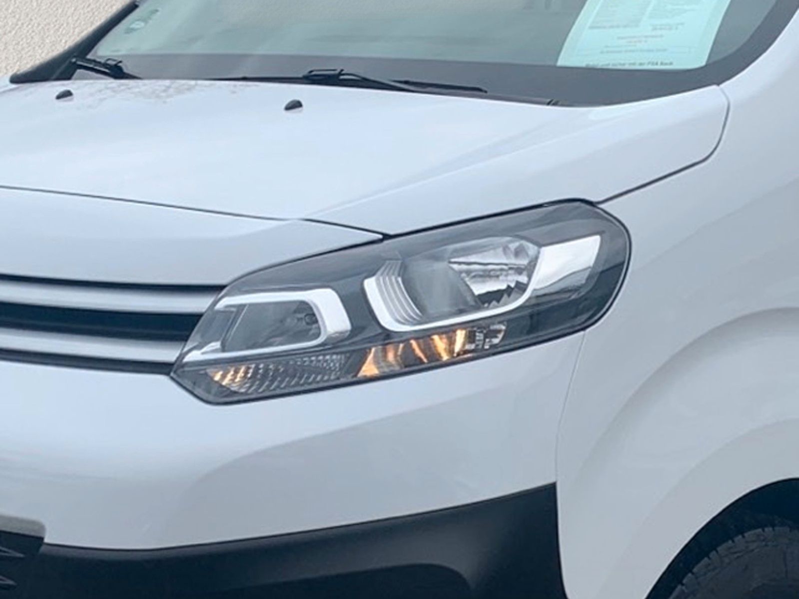 Fahrzeugabbildung Citroën Jumpy Kasten Lang Doppelkabine