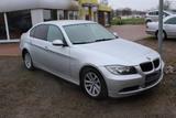 BMW 325  i, Automatik, Sitzheizung, PDC  - BMW 3er bis 5.000 Euro