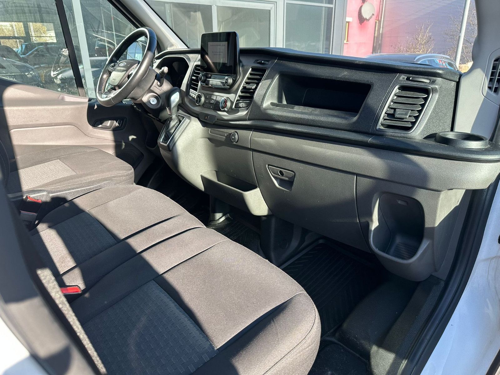 Fahrzeugabbildung Ford Transit 350 L3H2 *AUTOMATIC*NAVI*KLIMA LADERAUM*