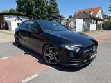 Mercedes-Benz A 200 AMG NIGHT/WIDESCR./R.KAMERA/ACC/SPUR/NAVI - : Schwarz, Limousine