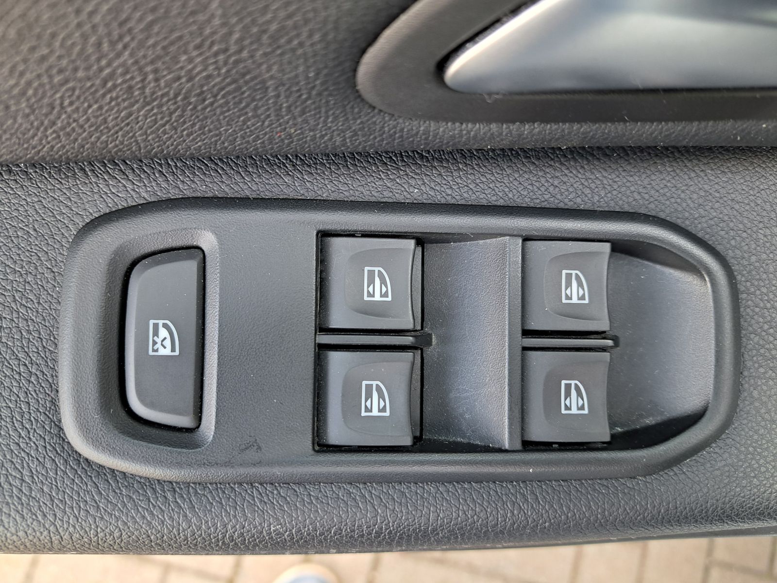 Fahrzeugabbildung Dacia Duster Prestige 150PS AUTOMATIK NAVI SITZHEIZUNG