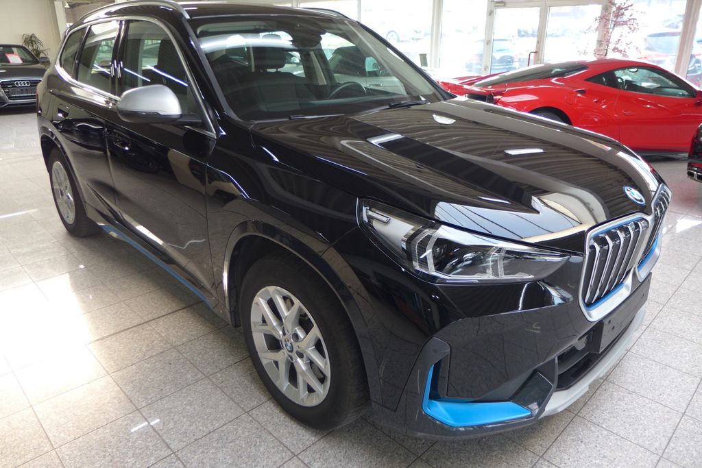 BMW iX1 30 xDrive xLine