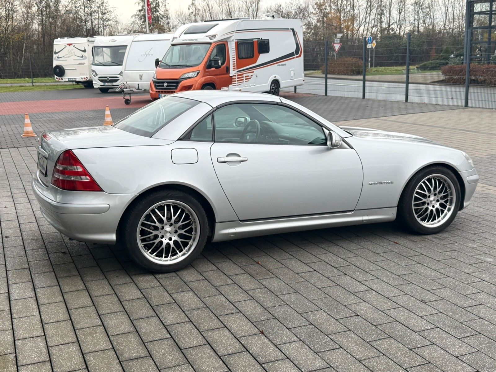 Fahrzeugabbildung Mercedes-Benz SLK 200 Kompressor