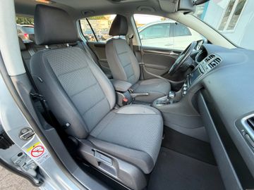 Volkswagen Golf - 11