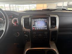 DODGE RAM 1500 V8 5,7L HEMI BIG HORN 4x4