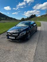 Mercedes-Benz Mercedes CLA Shooting Break 220d 4Matic - Mercedes-Benz 220: S220