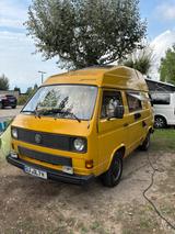 Volkswagen T3 Sonder Kfz Wohnmobil/H  neu aufgebaut - Volkswagen gelb