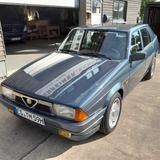 Alfa Romeo 75 - graue Alfa Romeo 75