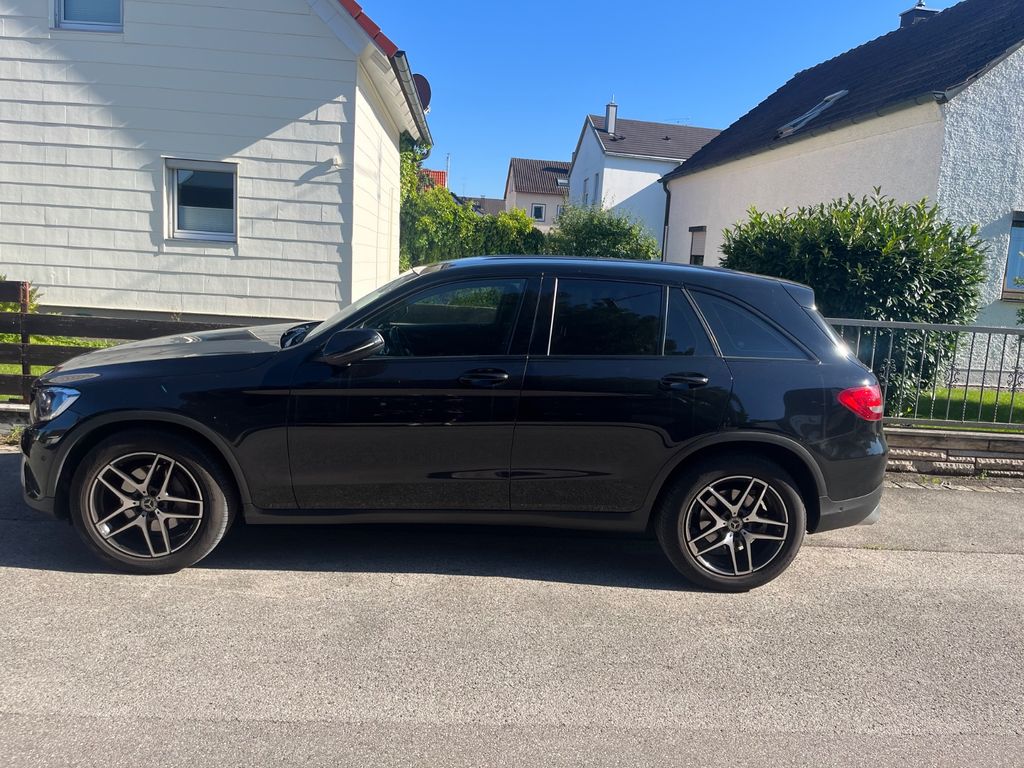 Mercedes-Benz GLC 220
