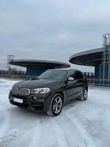BMW X5 M50 M50d -NeuTÜV 2028/Standheizung/Soft-Close - BMW X5 M50 aus 2015