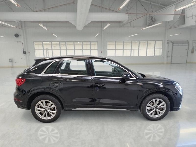 Audi AUDI Q3 45 TFSI E S TRONIC S LINE EDITION SUV imagem 3