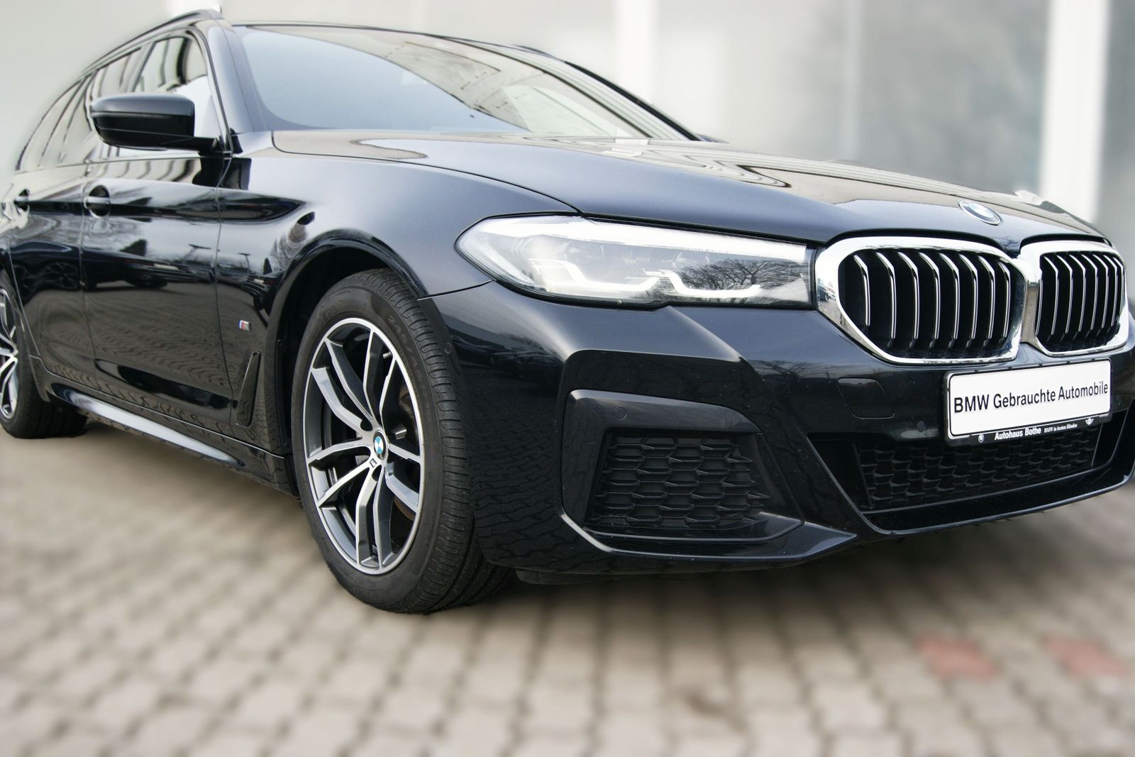 BMW 520d xDrive TOUR*M-SPORT*PANO*KAM*STANDHZG*LEDER imagem 3