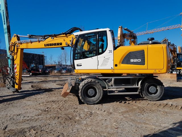 Liebherr A920 