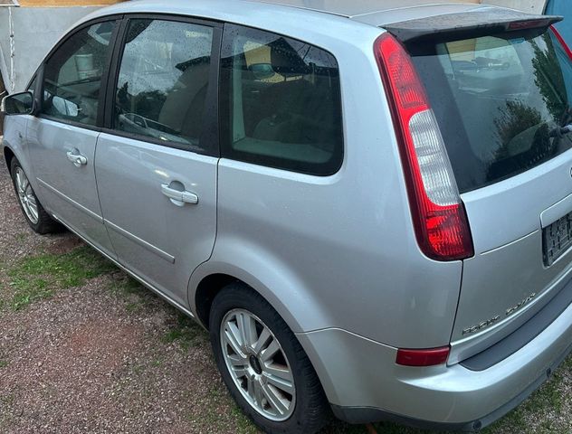 Ford C Max Ghia.