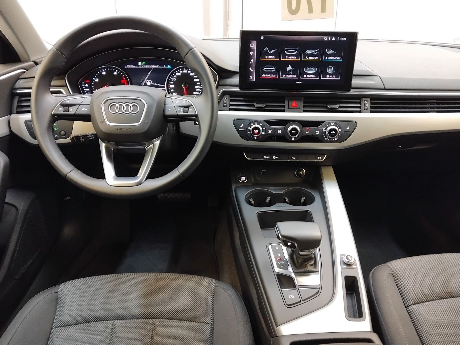 Audi A4 (05/2023, Diesel)