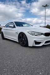 BMW M4 Coupé M4 M Drivers´s Package/ Individual /DKG - BMW M4 mit Benzin-Antrieb: Sportwagen