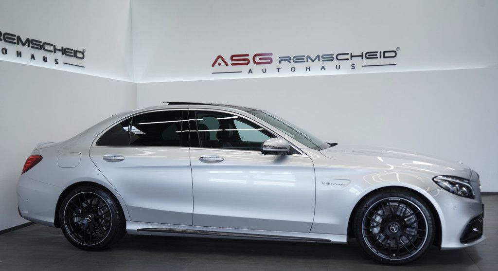 Mercedes Benz C 63 Amg