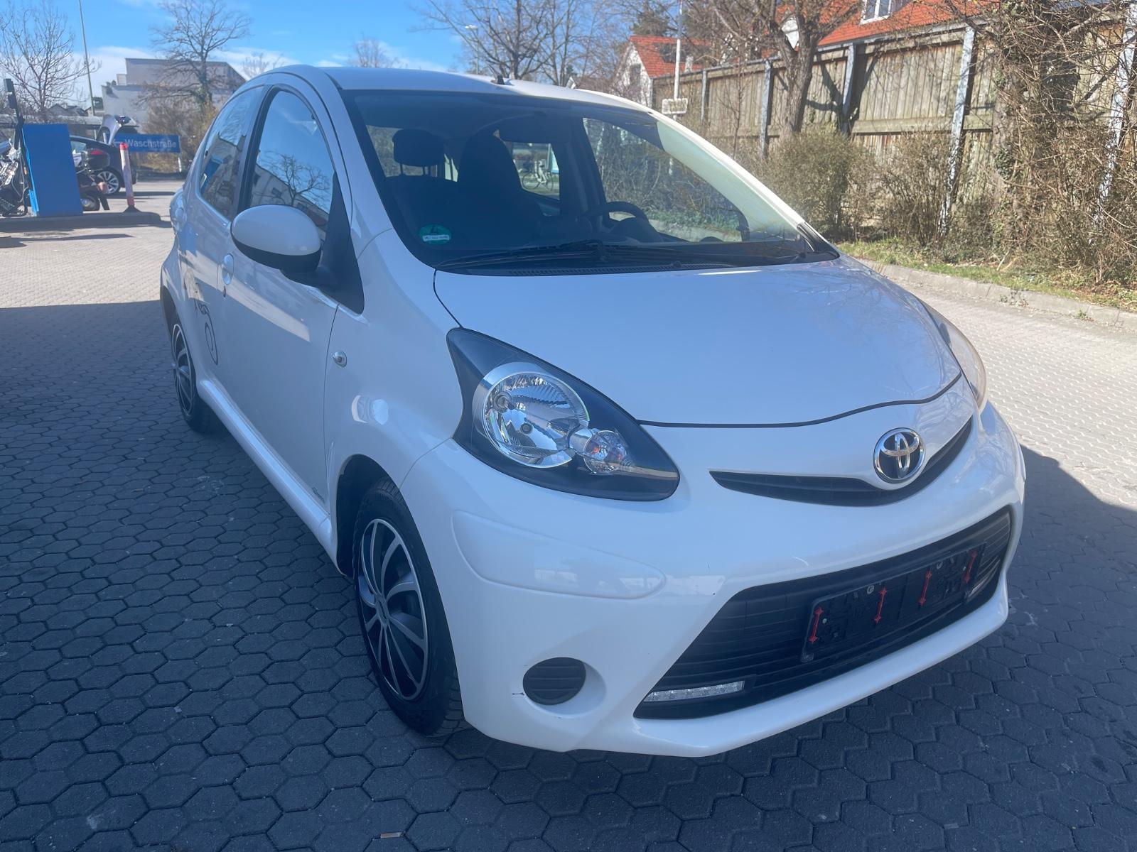 Toyota Aygo AYGO Cool Go