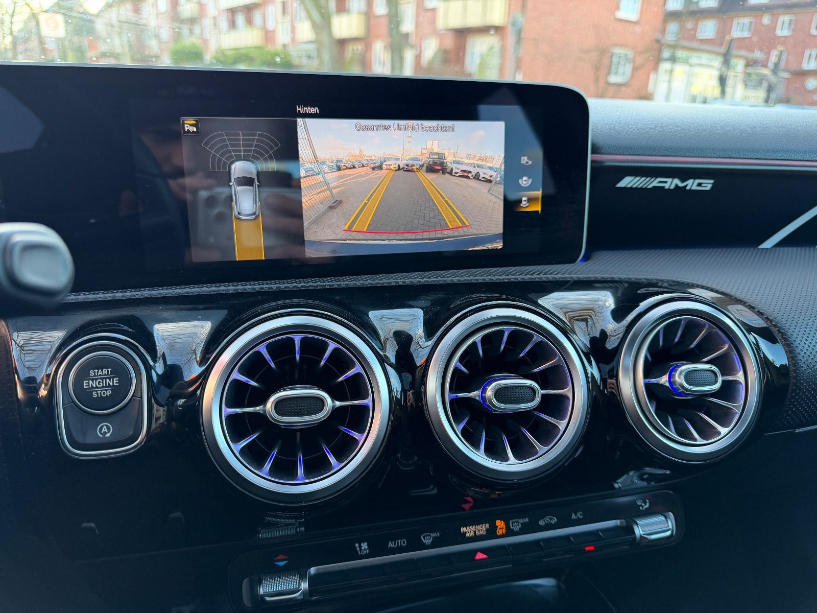 Fahrzeugabbildung Mercedes-Benz A 35 AMG 4Matic*BURMESTER*PANO*LED*ALCANTARA*19"