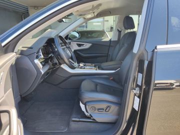 Audi Q8 - 9