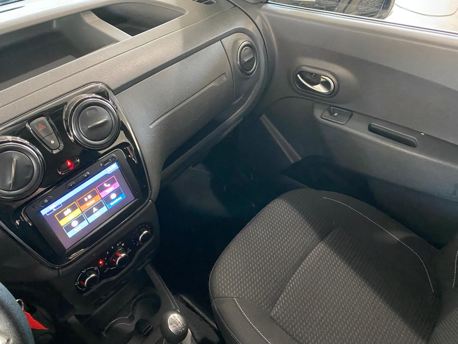 Fahrzeugabbildung Dacia Dokker 1.4 Comfort/Navi/5-Sitzer/