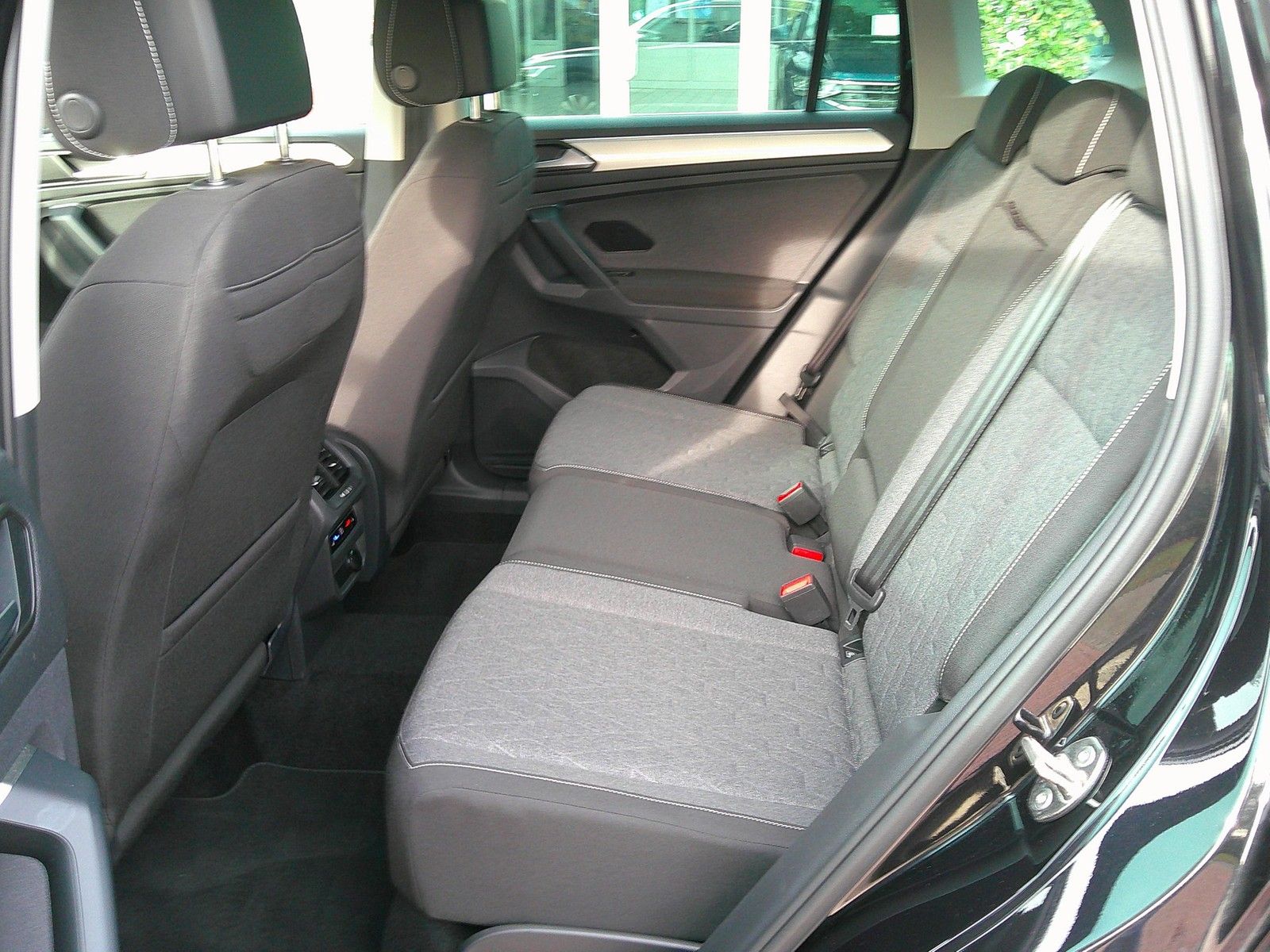 Volkswagen Tiguan - Bild 15