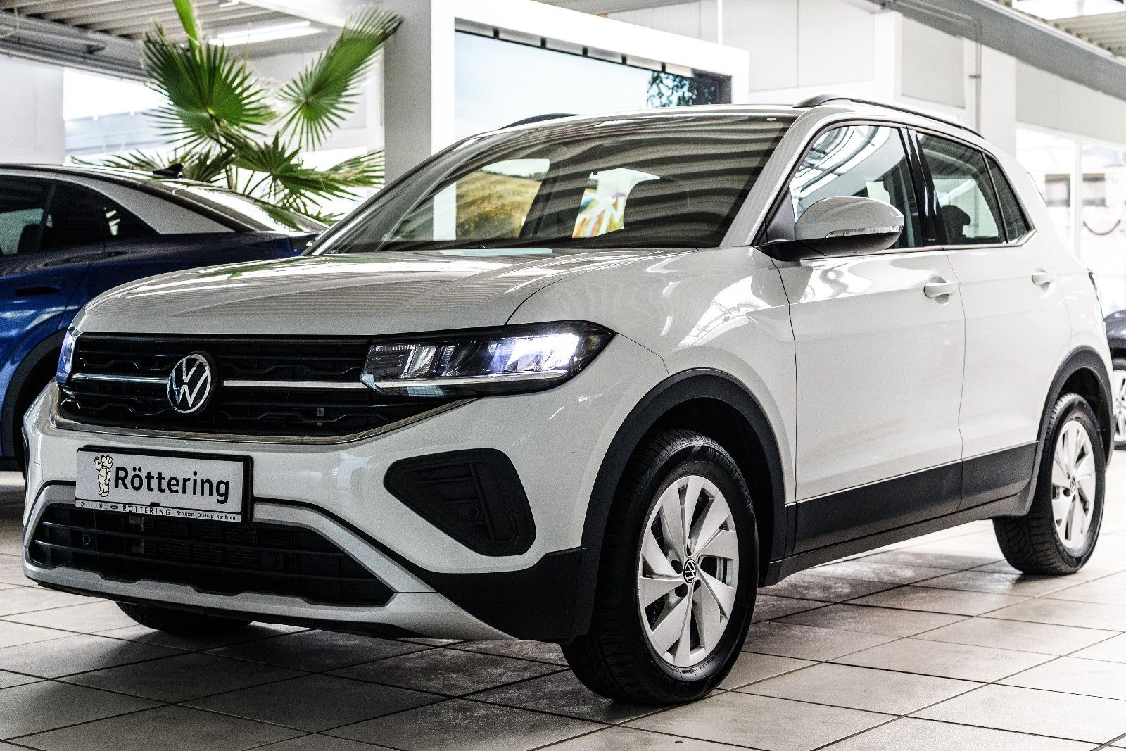 Fahrzeugabbildung Volkswagen T-Cross 1.0 TSI 85 kW Life +LED +ACC +Allwetter