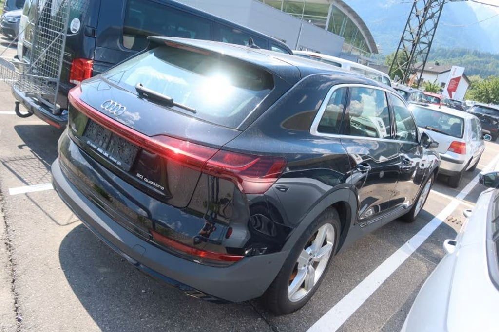 Audi e-tron 50 quattro 230 kW Business 17.995.- netto imagem 2
