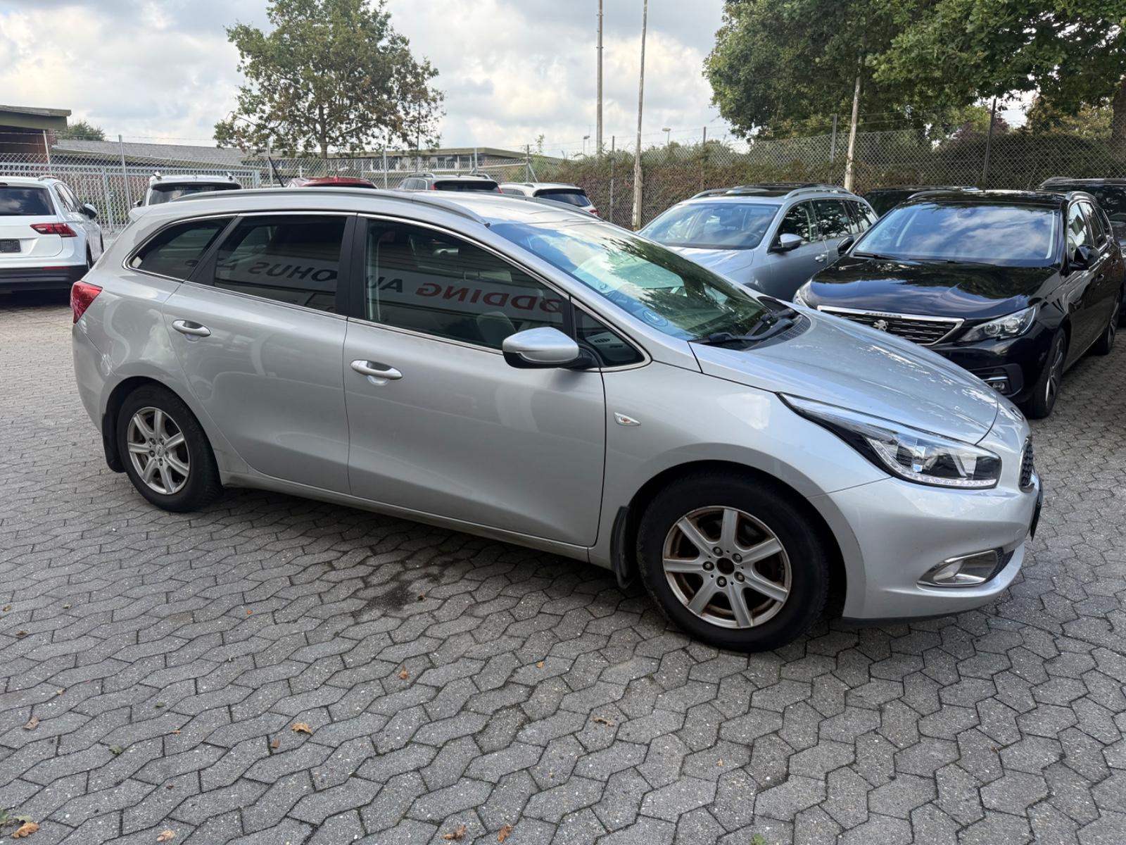 Kia cee'd 2015 — photo 6
