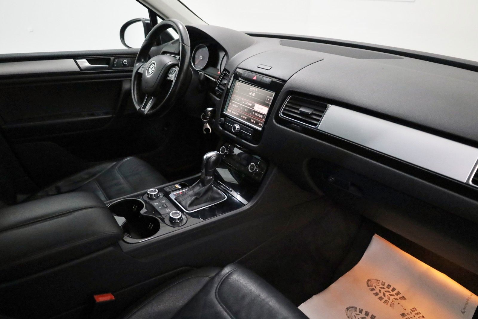 Fahrzeugabbildung Volkswagen Touareg V6 TDI R Line Leder,Navi,Xenon,,AHK,SH