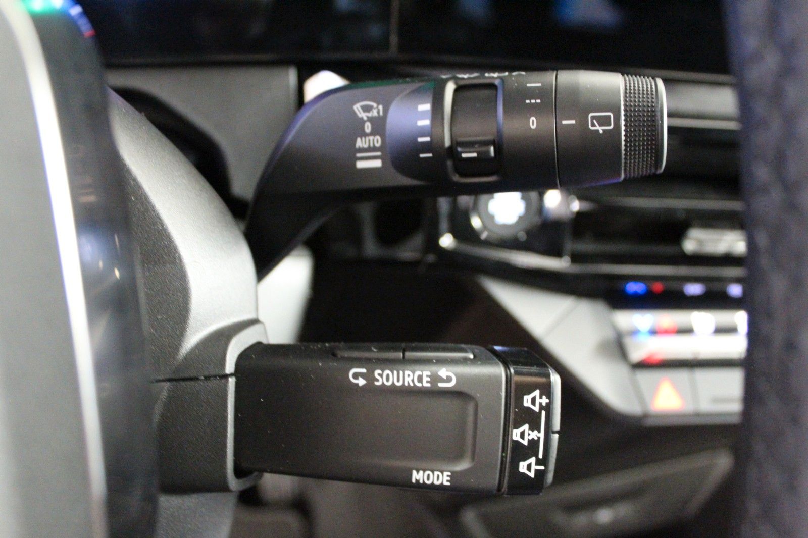 Fahrzeugabbildung Renault Clio VI TCe 115 Techno*Winter-Paket* #15688