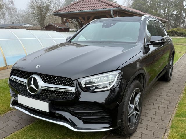 MERCEDES-BENZ GLC 300 4Matic AMG Line LED SH