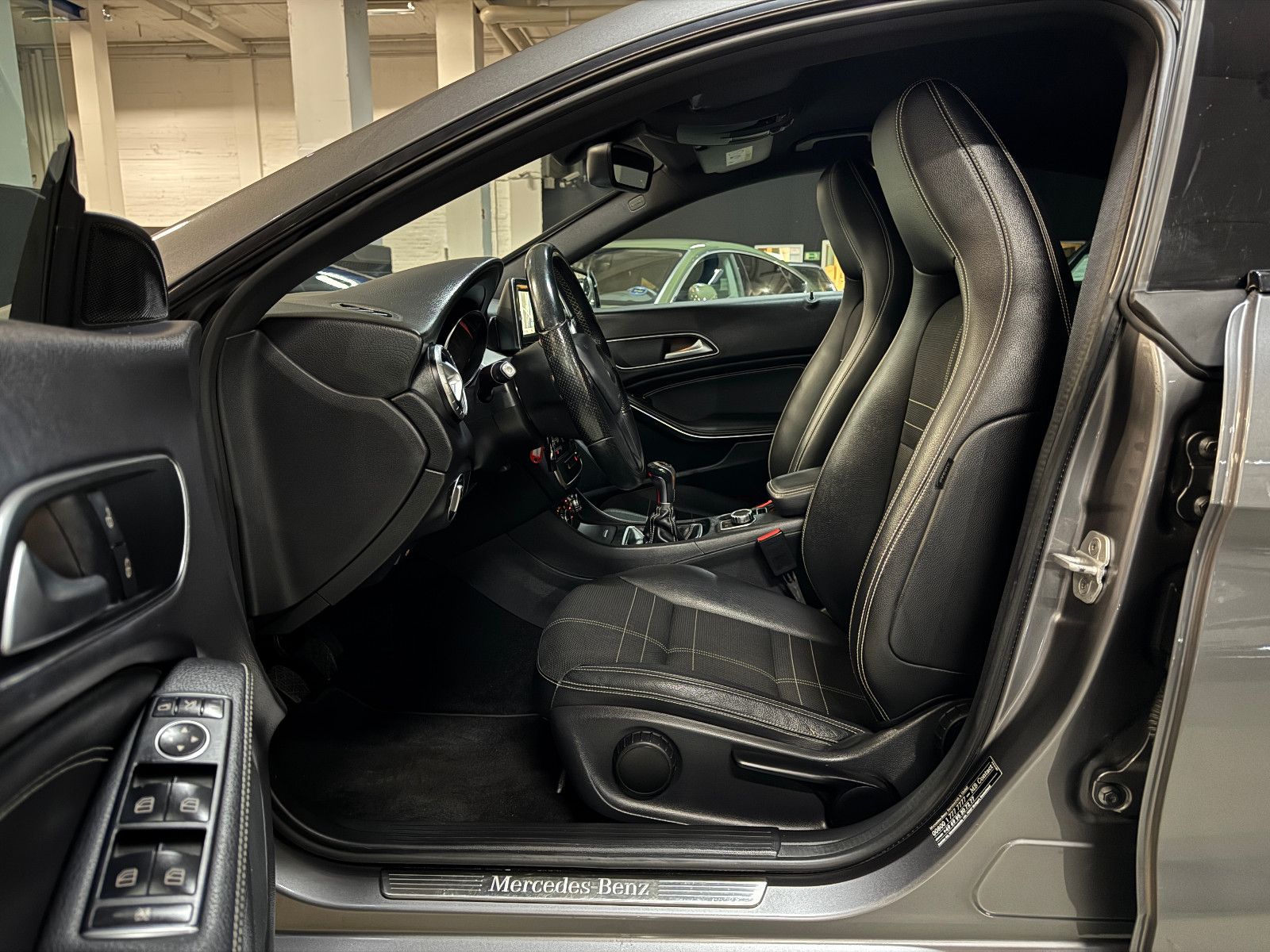 Fahrzeugabbildung Mercedes-Benz CLA 180 Coupe SPORTPAKET URBAN NIGHT NAVI KAMERA