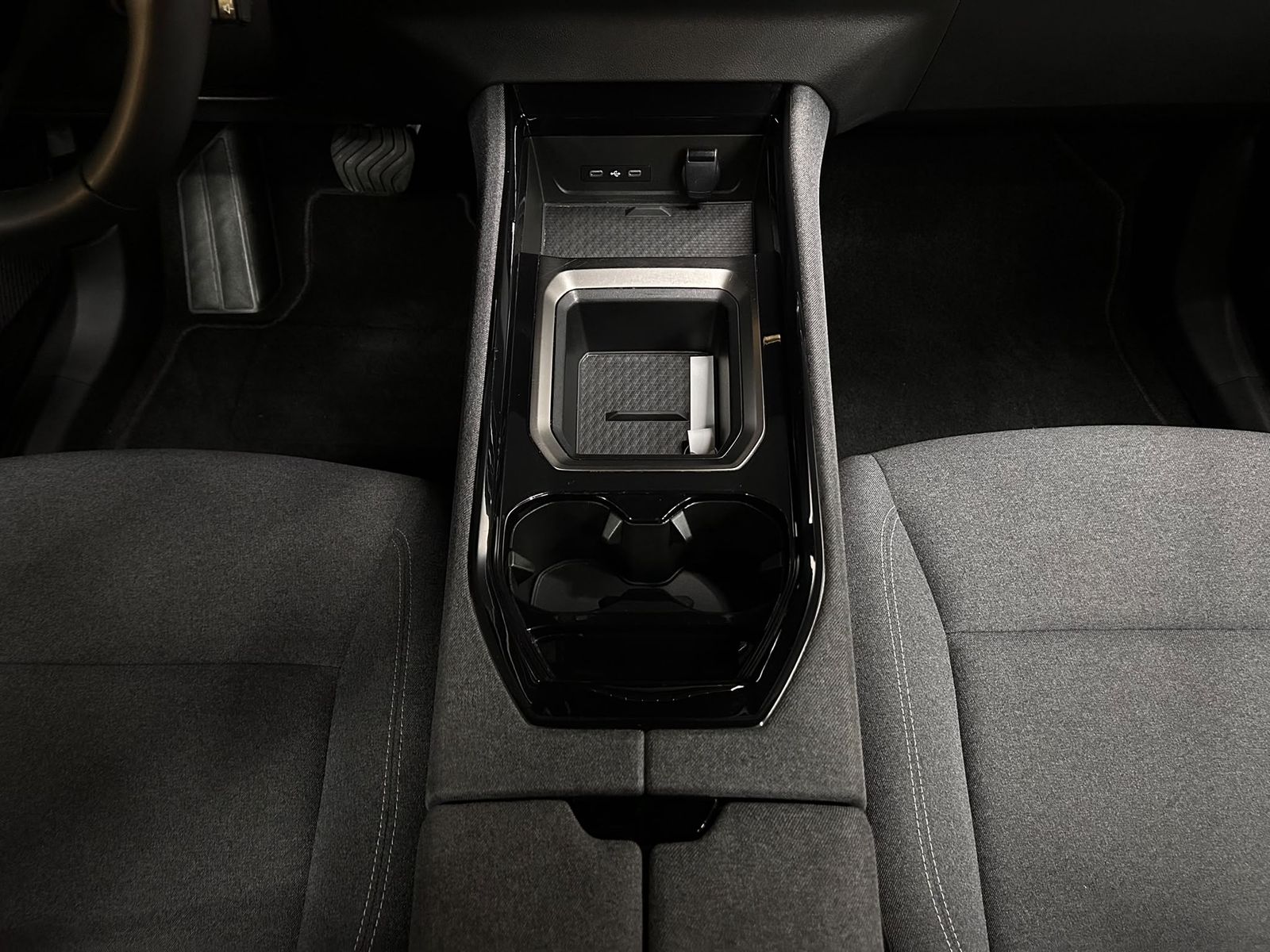 Fahrzeugabbildung Renault Austral 1.3 TCE Aut Evolut NAVI+LED+SHZ+KAM+ACC+