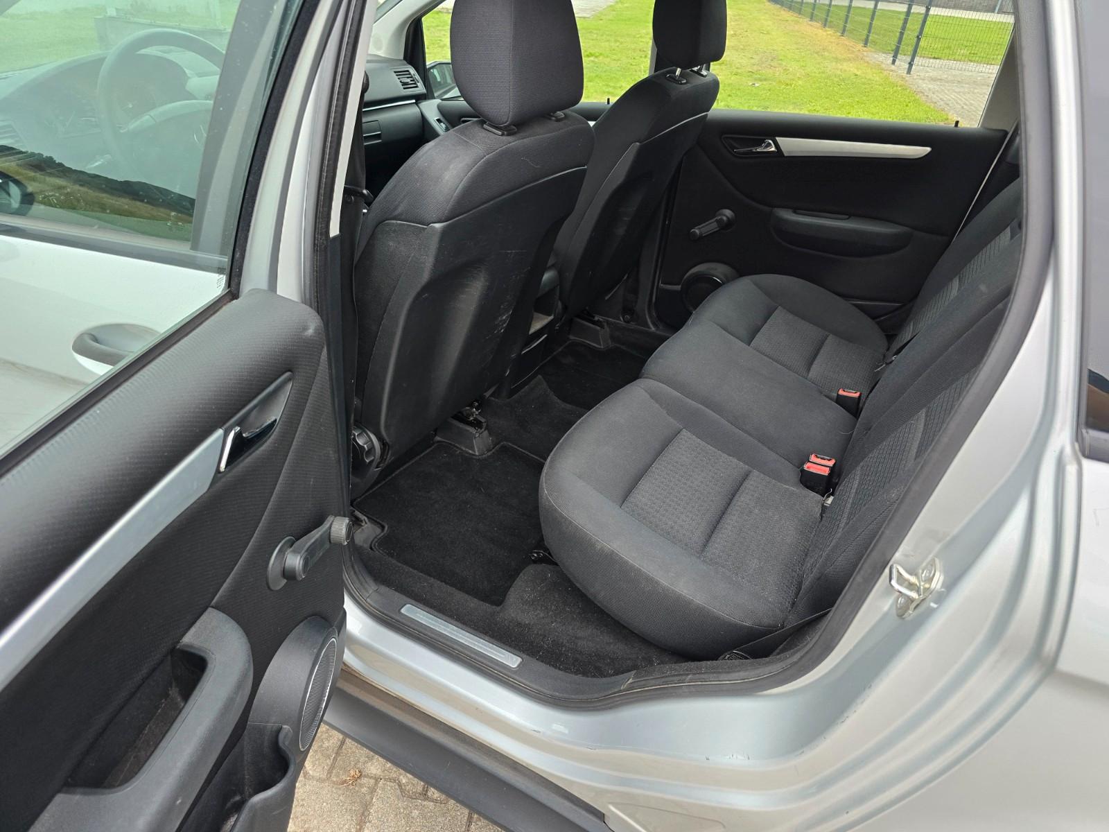 Mercedes-Benz B170 2007 — photo 13