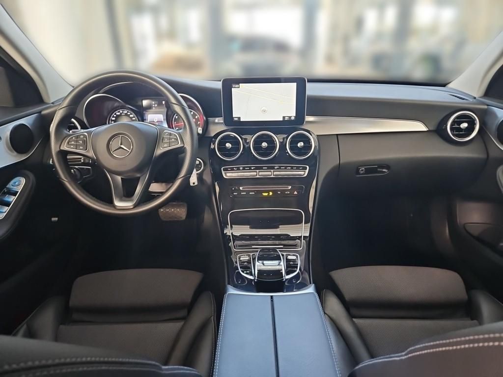 Fahrzeugabbildung Mercedes-Benz C 180 T Avantg. AHK Pano Totwi, SHZ Ambie. LED