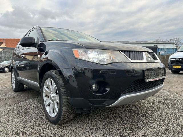 Mitsubishi Outlander 2.2 DI-D Instyle  Allrad  AHK  1.Hand