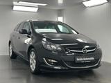 Opel Astra J Sports Tourer Exklusiv Teilleder - Opel Astra Exklusiv mit Diesel-Antrieb