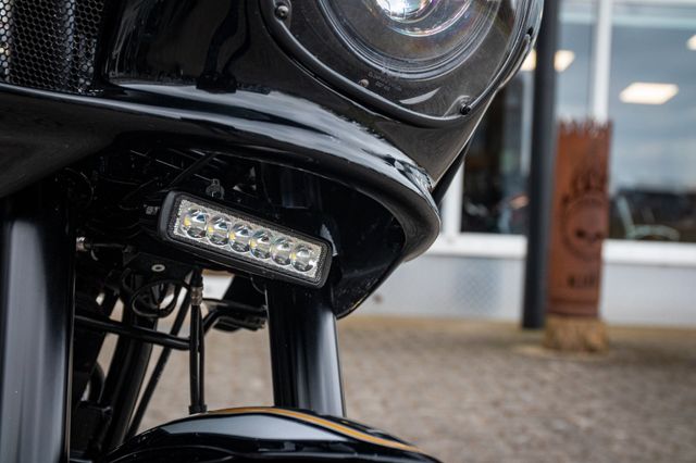 Fahrzeugabbildung Harley-Davidson HEINZBIKES Softail FLSB Sport Glide; CUSTOM 1of1