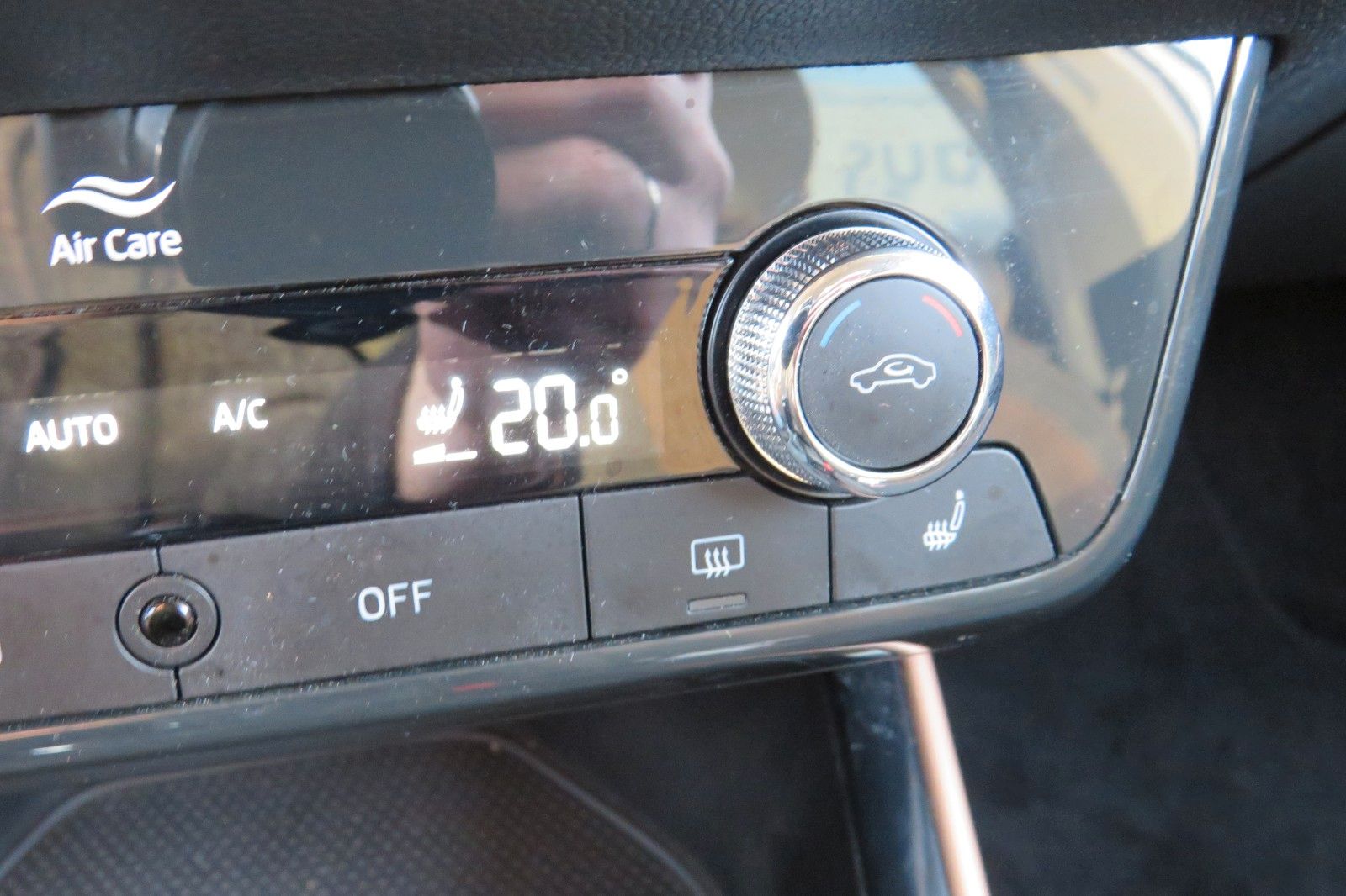 Fahrzeugabbildung SKODA Fabia SPORT DSG 17`SCHWARZ KESSY BI-LED PDC 1.H