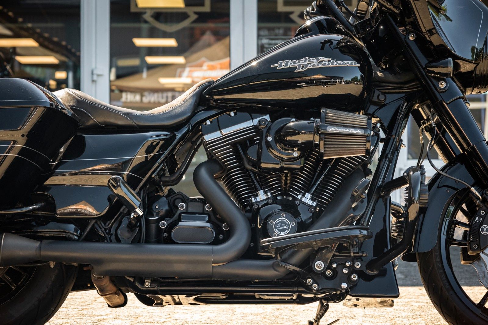 Fahrzeugabbildung Harley-Davidson FLHXS Street Glide - Jekill&Hyde -Wilbers