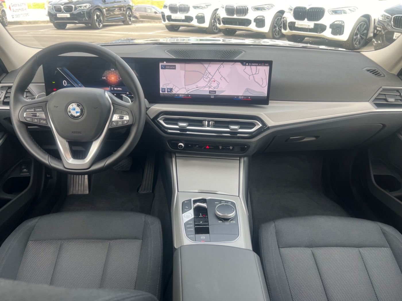 Fahrzeugabbildung BMW 318i Touring DrivAssi/LED GARANTIE bis 02/2028