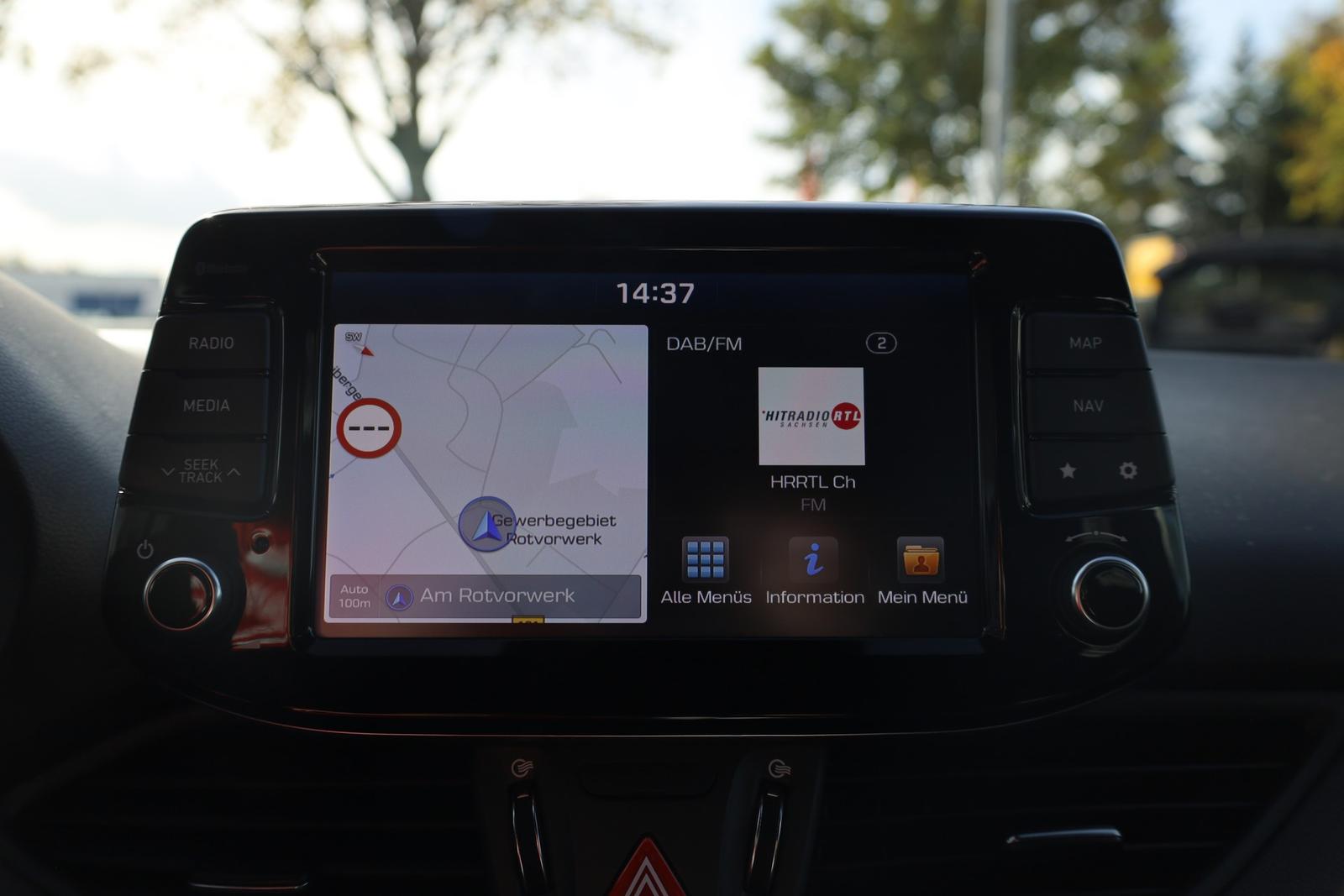 Hyundai i30 1.4 T-GDI Passion + LED Navi Kamera DAB USB